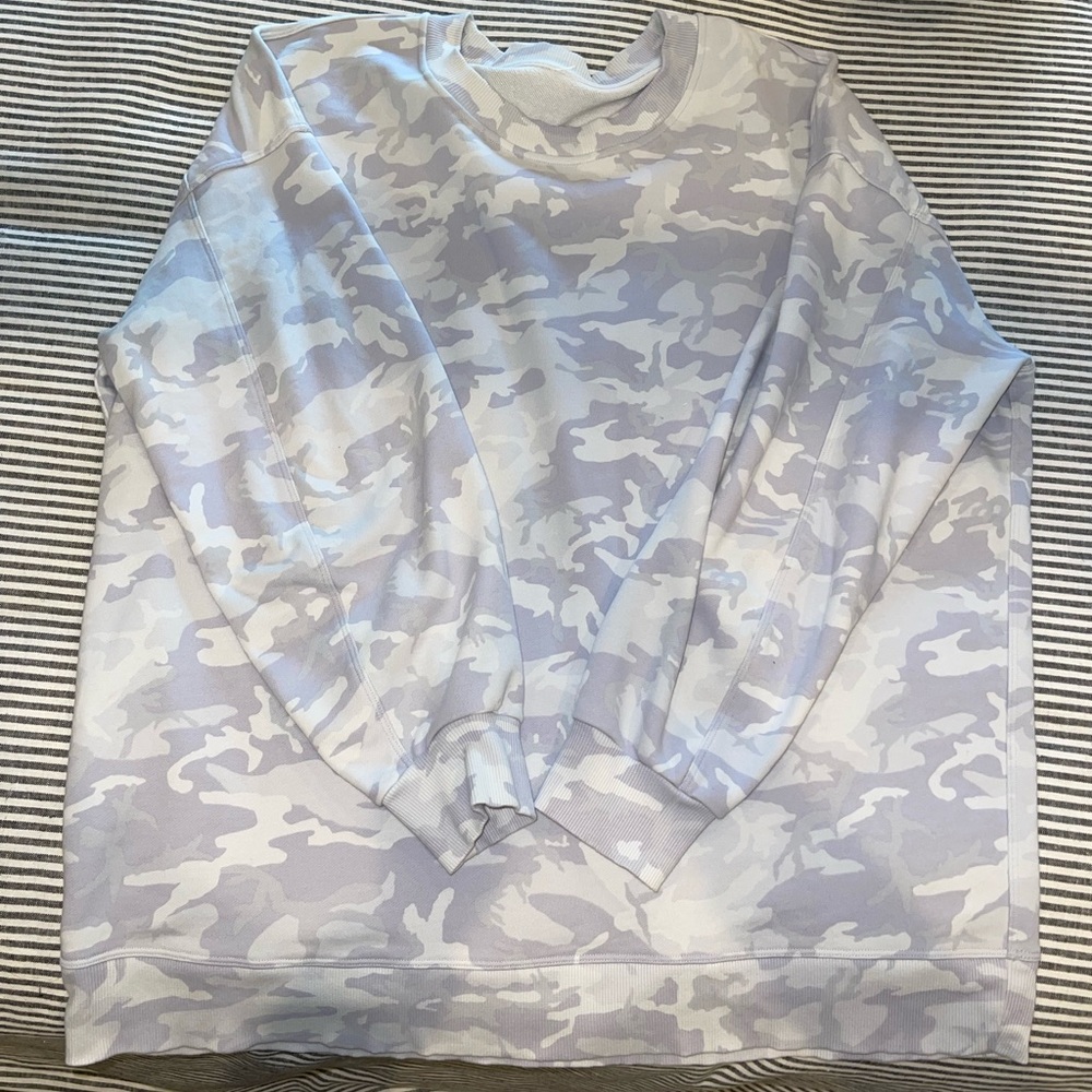 Lululemon crew neck